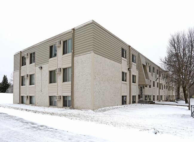 Manitou Ridge Apartments - Manitou Ridge Apartments