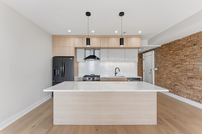 Photo - 7516 N Eastlake Terrace Unit 3