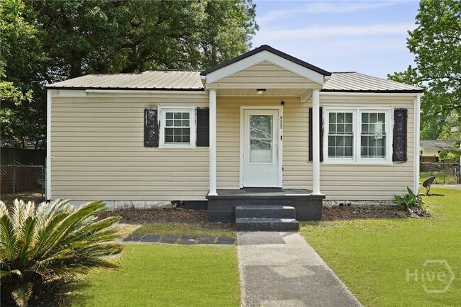 Photo - 2109 E 56th St House