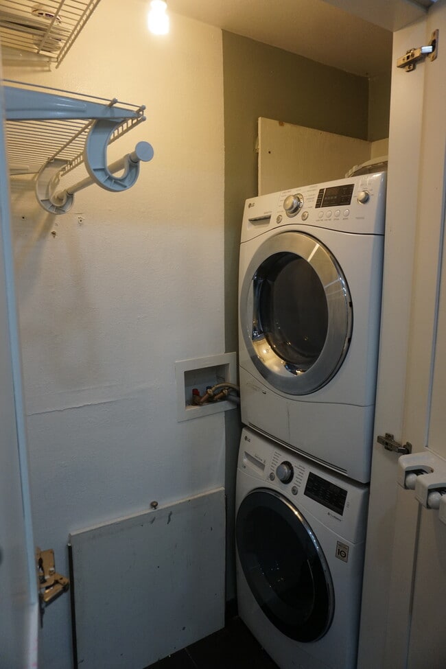 Photo - 2075 Avenida Vista Del Monte #1