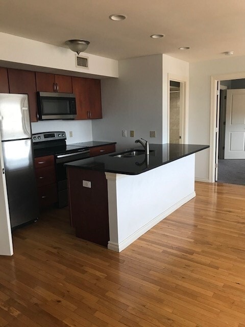 38 Park Apartments