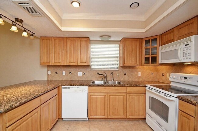 Photo - 3130 Frontier Dr