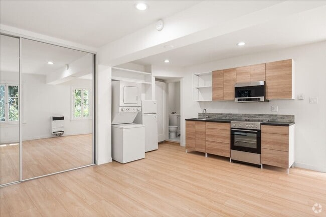 Building Photo - Emmet Terrace Triplex Unit 6616 Rental