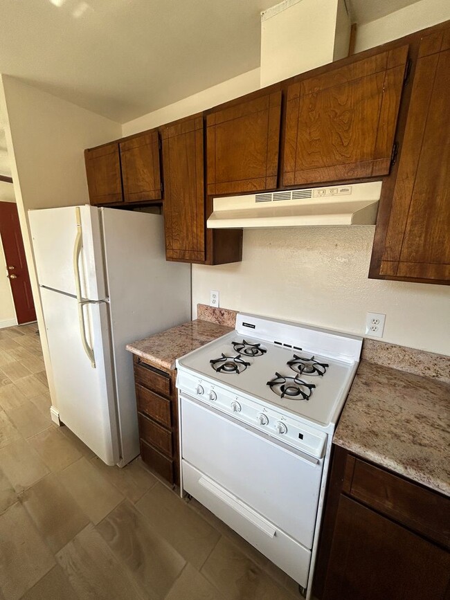 Photo - Spacious and upgraded 2 bedroom 1 bath, unit in Villa Verde Condominiums.