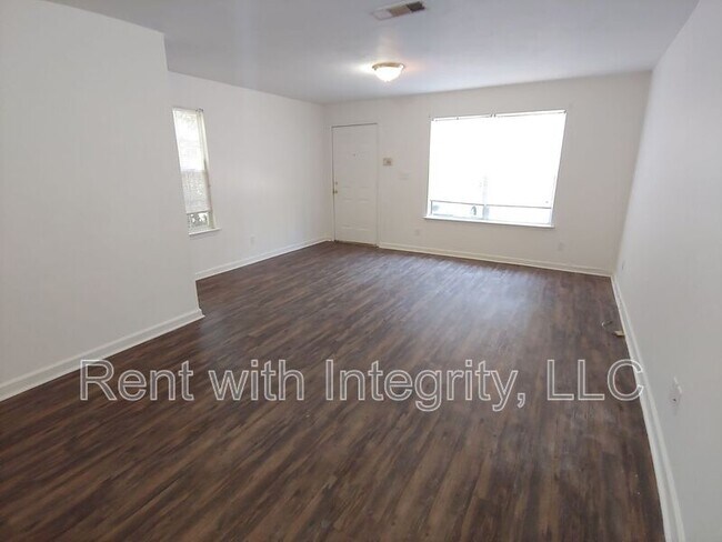 Photo - 227 Dixie Dr Unit #2