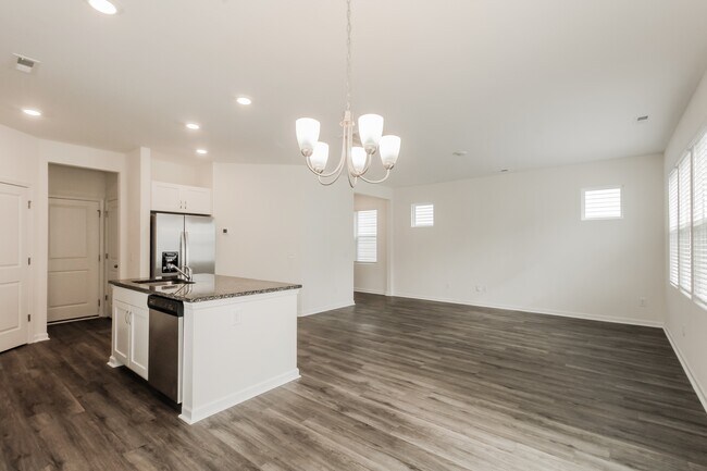 Photo - 1533 King St