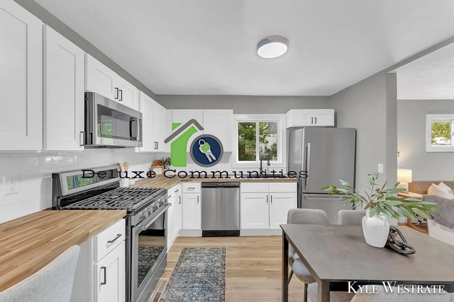 Photo - BEAUTIFUL 3 BEDROOM- Completely remodeled in Greenville!