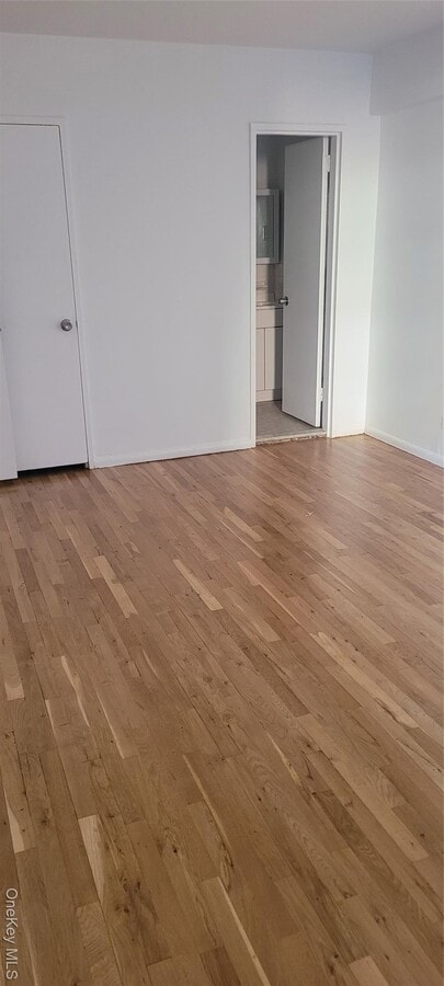 Photo - 167 Chambers St