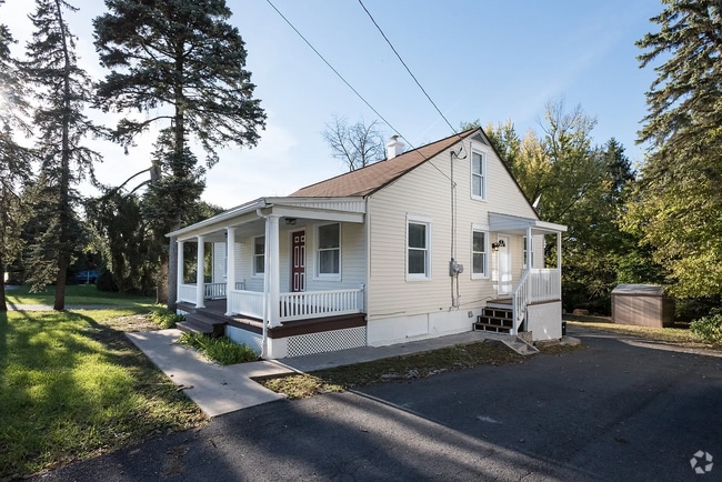 Building Photo - 4721 E Trindle Rd Rental