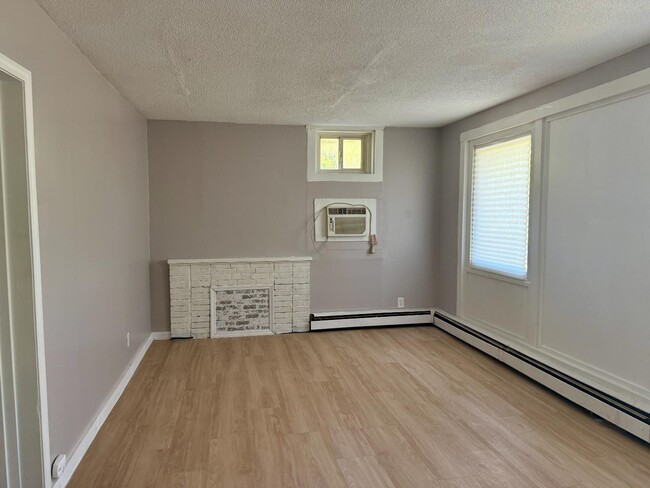 2114 Smith Ave