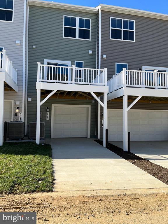 Photo - 306 Watercourse Dr Casa Adosada