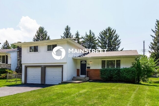 Photo - 3 Bedroom Pet-Friendly Home in Columbus, OH with Main Street Renewal