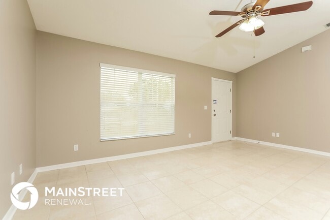 Photo - 713 Willow Run St