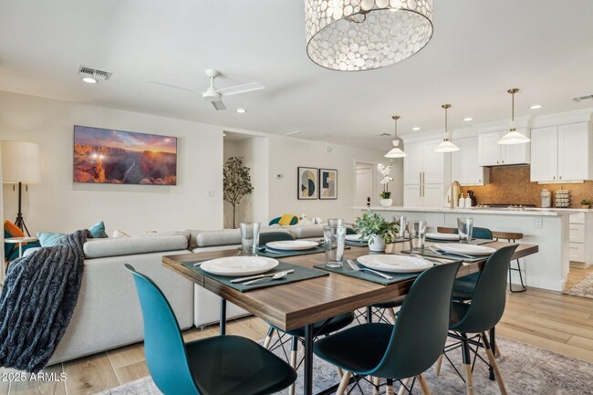 Photo - 8626 E Clarendon Ave