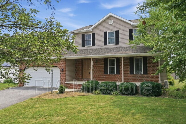 Building Photo - 233 Carmack Dr