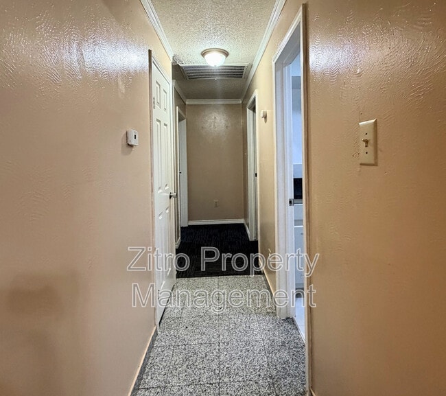 Photo - 1226 Linkwood Ln
