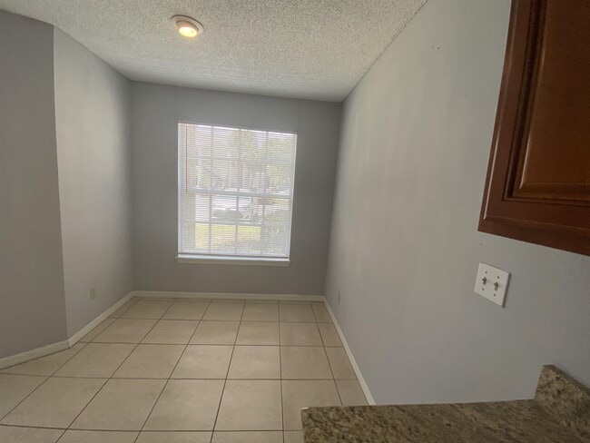 Photo - 1065 S Hiawassee Rd