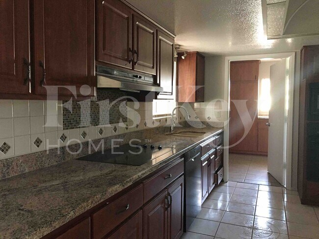 Photo - 4826 W Paradise Ln