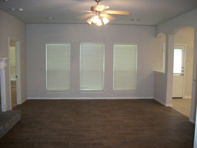 Photo - Beautiful home in Stone Oak area!