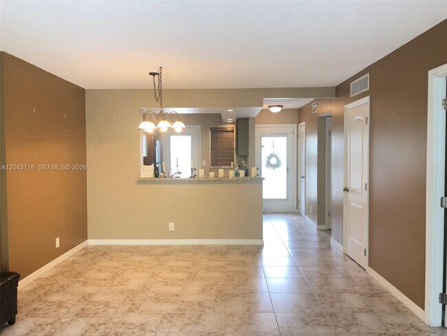 Photo - 320 NE 12th Ave Unit 303