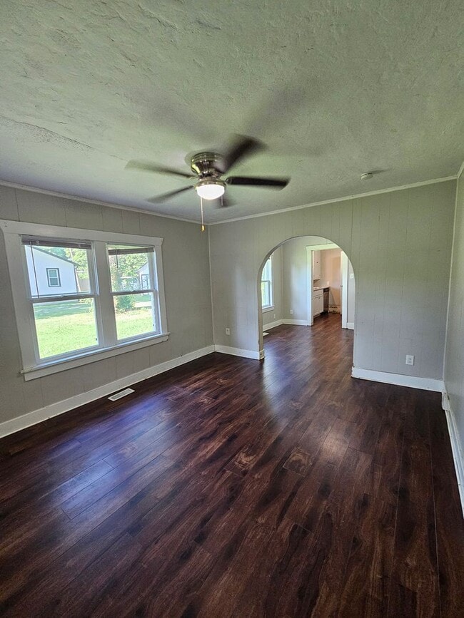 Photo - 2 bedroom | 1 Bathroom Home | Pets Welcome!