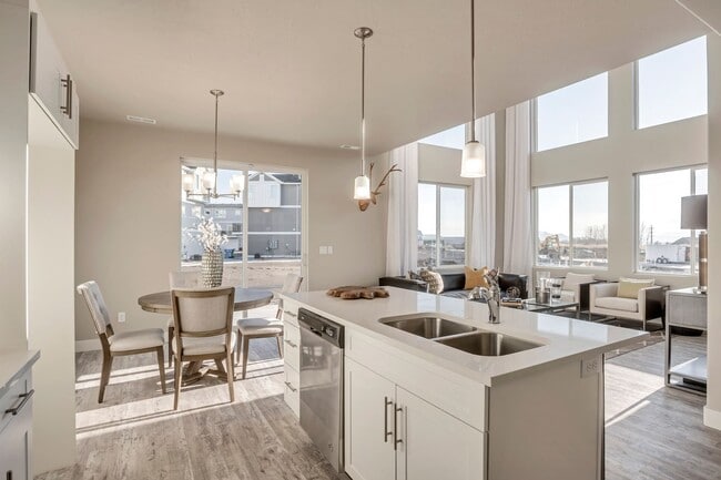 3 Bedroom 2 Bath Townhome in Orem!! - 3 Bedroom 2 Bath Townhome in Orem!!