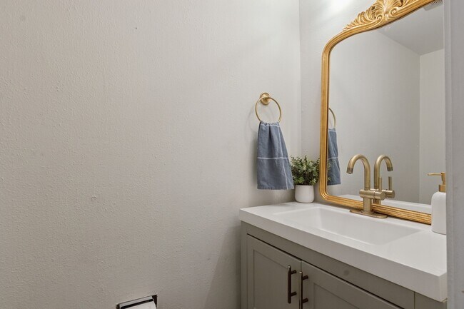 Photo - 14715 Barryknoll Ln Unit 145