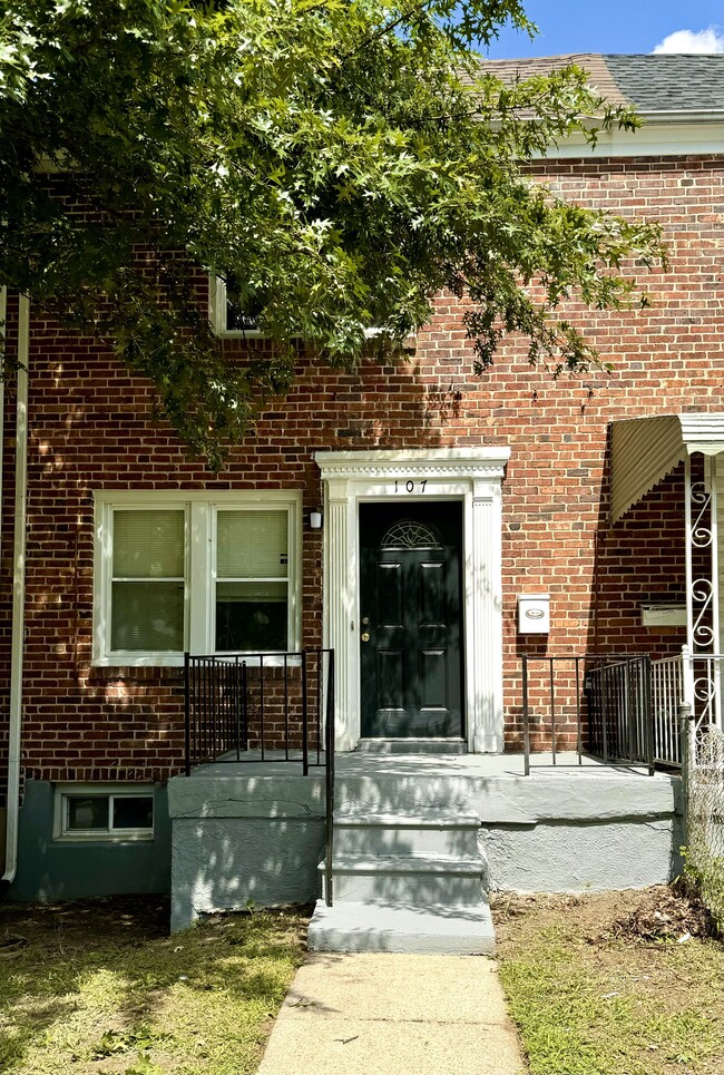 Photo - 107 Upmanor Rd Townhome