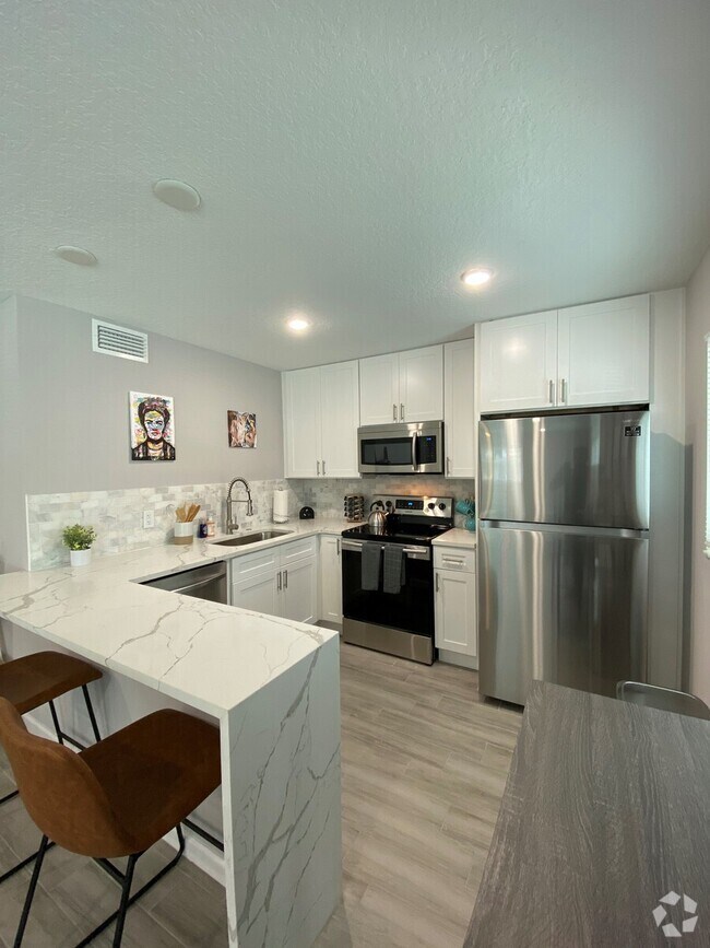 Building Photo - 1600 8th St Unit 206 Rental