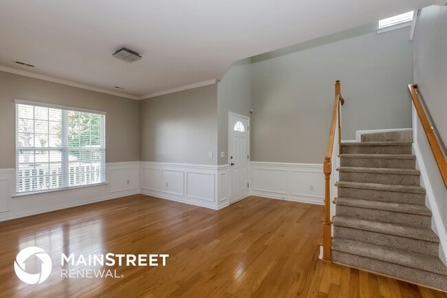 Photo - 2405 Carmathen Rd