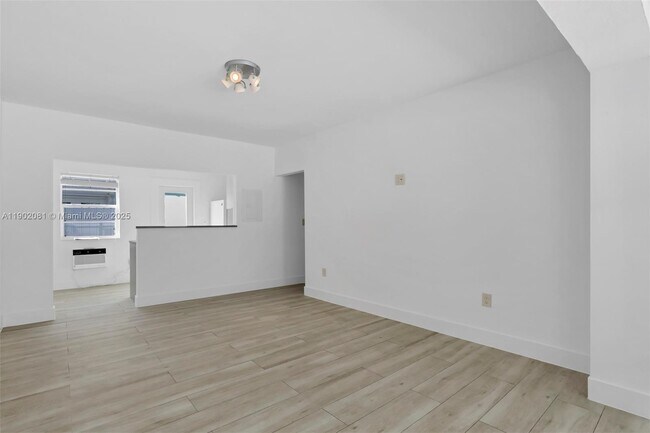 Photo - 3061 Oak Ave Unit 3063