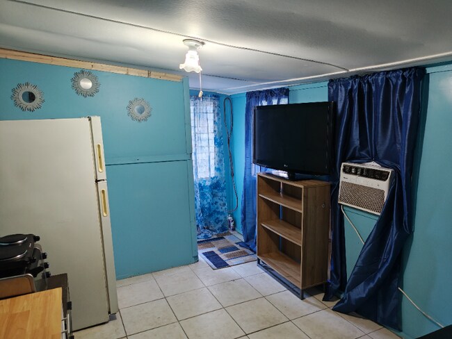 Photo - 146 Beach Manor Ct