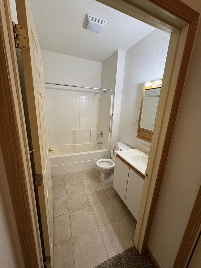 4835 Howard Gnesen Rd Unit 305