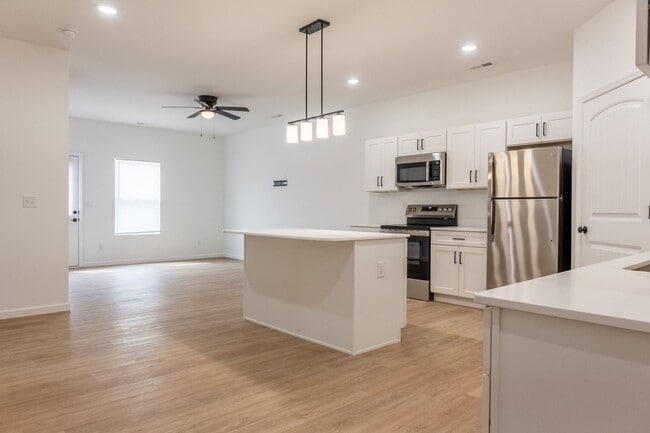 Building Photo - 56 Santo Domingo Dr Unit 56 Santo Domingo - Show