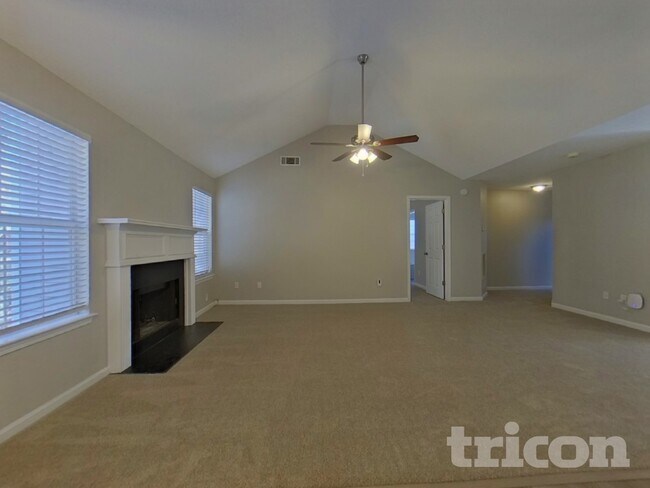 Photo - 4365 Reserve Hill Crossing