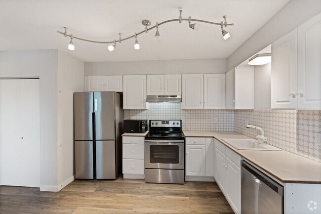 Building Photo - 1 BD available in the serene SW Hills Unit B Rental
