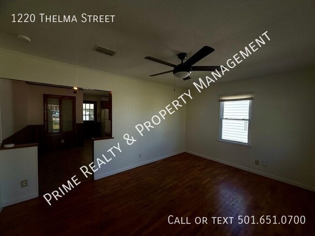 Photo - 1220 Thelma St