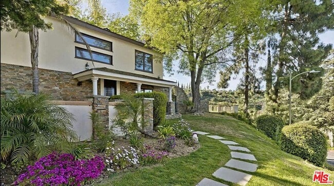 Photo - 3441 White Rose Way