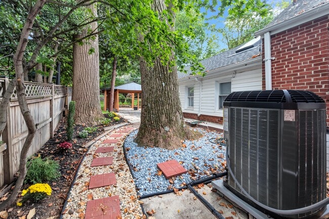 Photo - 744 Silver Spring Ave