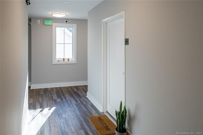 Photo - 783 Kings Hwy E Unit 206