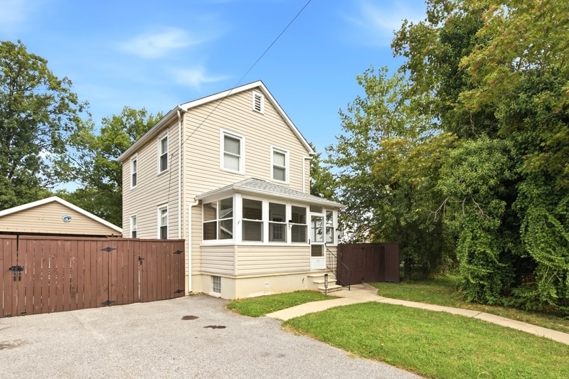 3616 Coolidge Ave