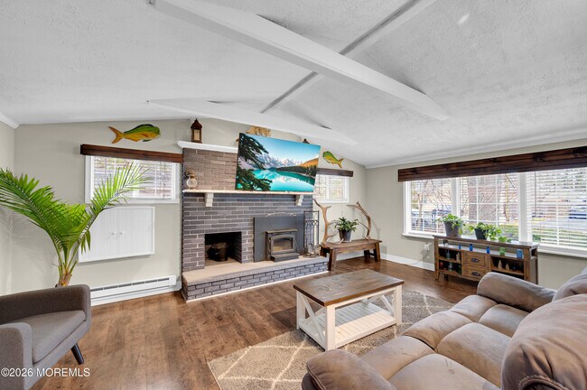 Photo - 14 Chestnut St