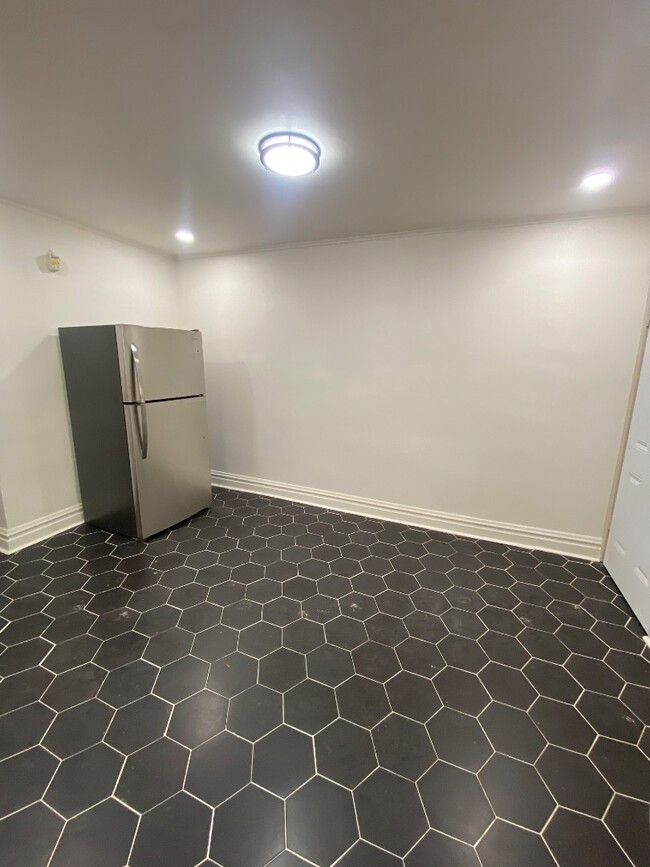 Photo - 4746 S Grand Blvd Unit 1S