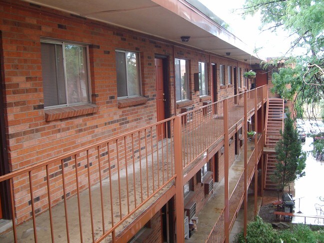 Saint Clair Apartaments - Saint Clair Place Apartments