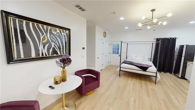 6 Queens Court Trace