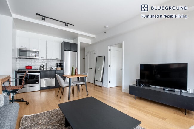 Photo - 63 Wall St Unit FL17-ID501