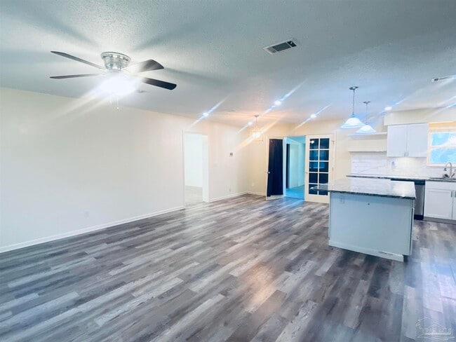 Photo - 2315 Reva Cir
