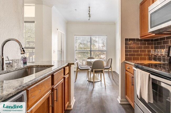 Photo - 1000 Henderson St Unit 242