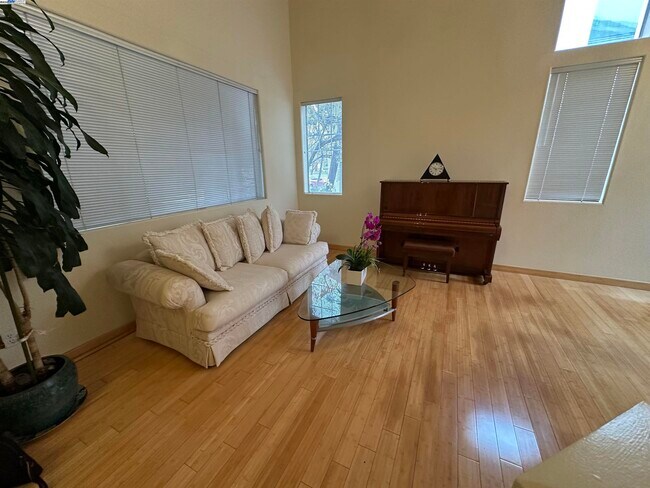 Photo - 1448 Dumaine St