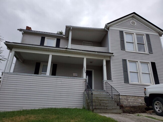 Radford, 4 BR / 2 BA, Available August 16 - Radford, 4 BR / 2 BA, Available August 16 House